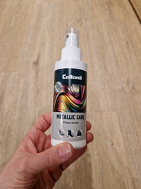 Collonil Metallic Care hoitoaine metallivärjätyille nahkakengille