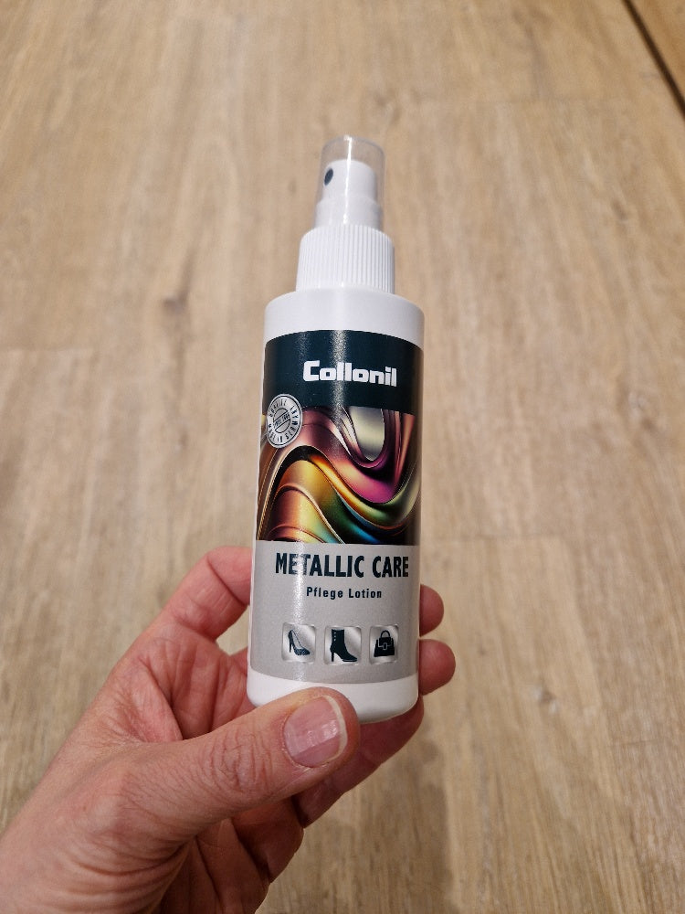 Collonil Metallic Care hoitoaine metallivärjätyille nahkakengille