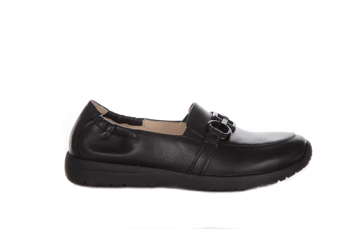 Kevyt ja pehmeä Caprice loafer pintanahkaa