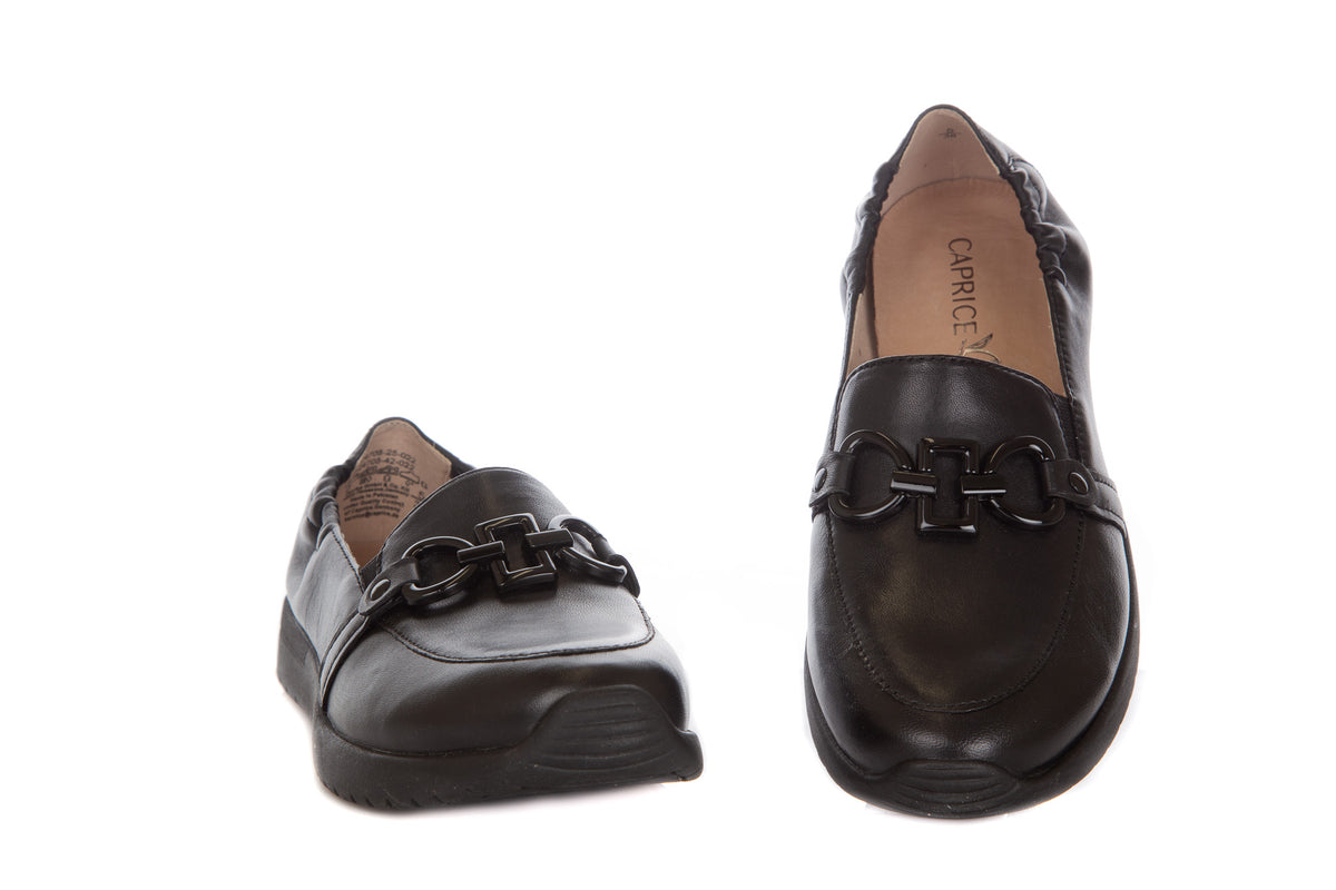 Kevyt ja pehmeä Caprice loafer pintanahkaa