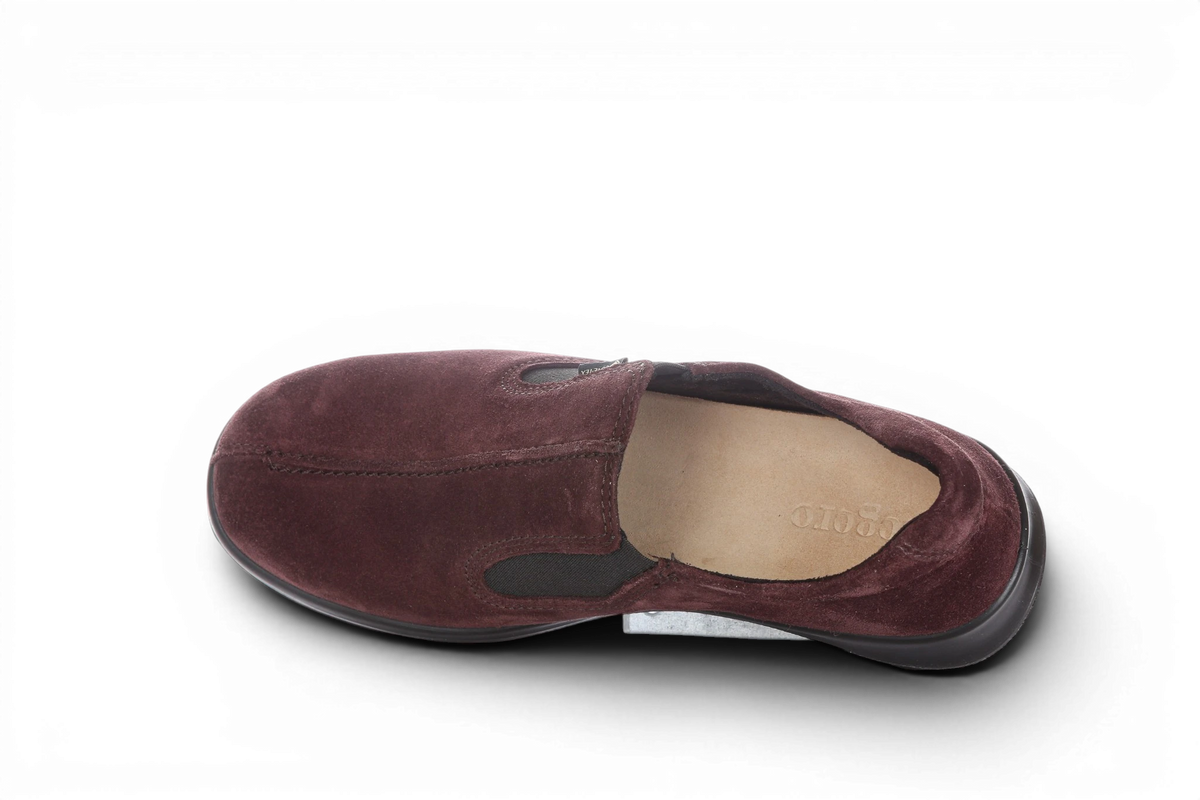 Vedenpitävät GORE TEX loaferit Legerolta - leveähkö varvastila