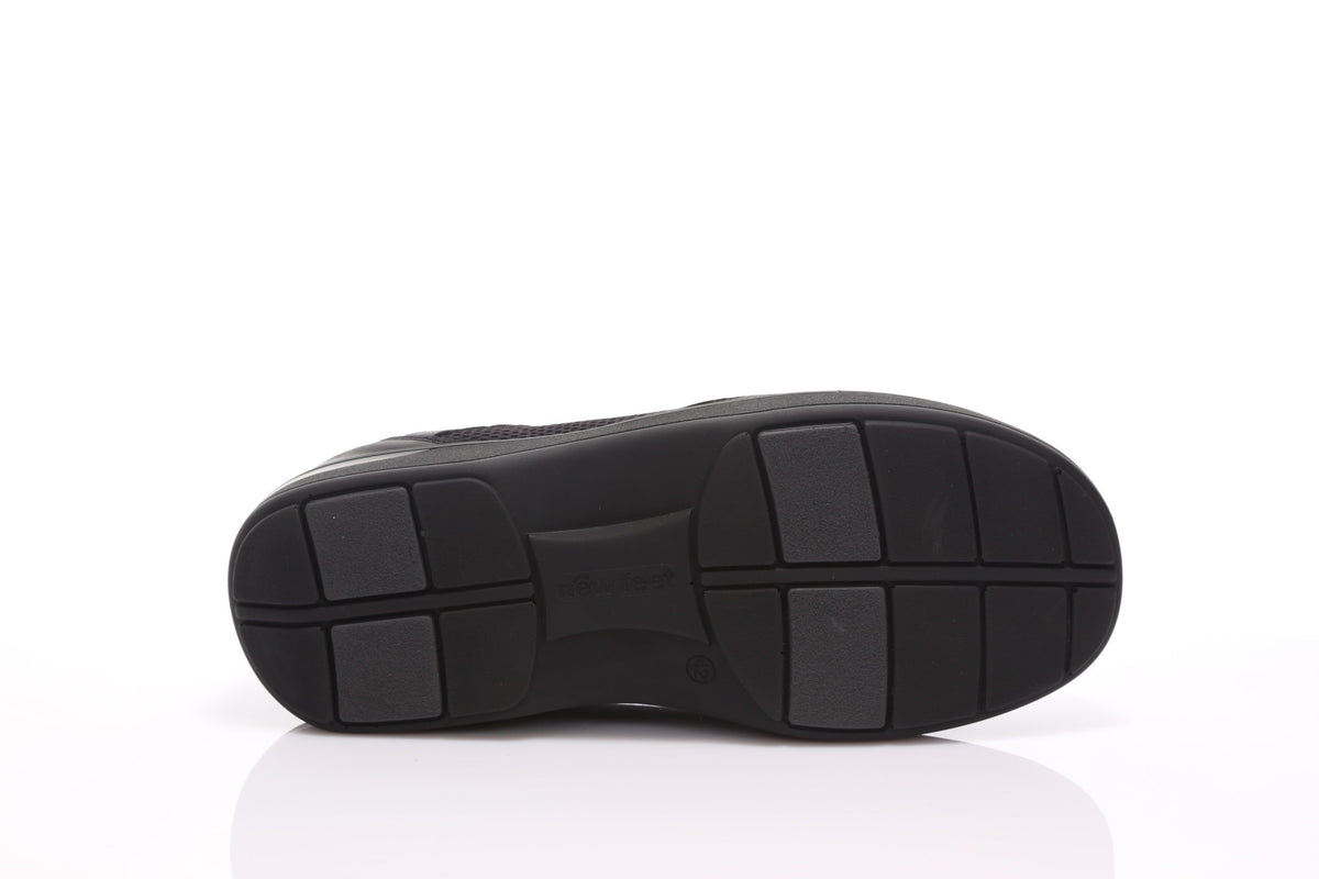 Varpaiden päältä pehmeät, tilavat ja tukevat New Feet kävelykengät - unisex