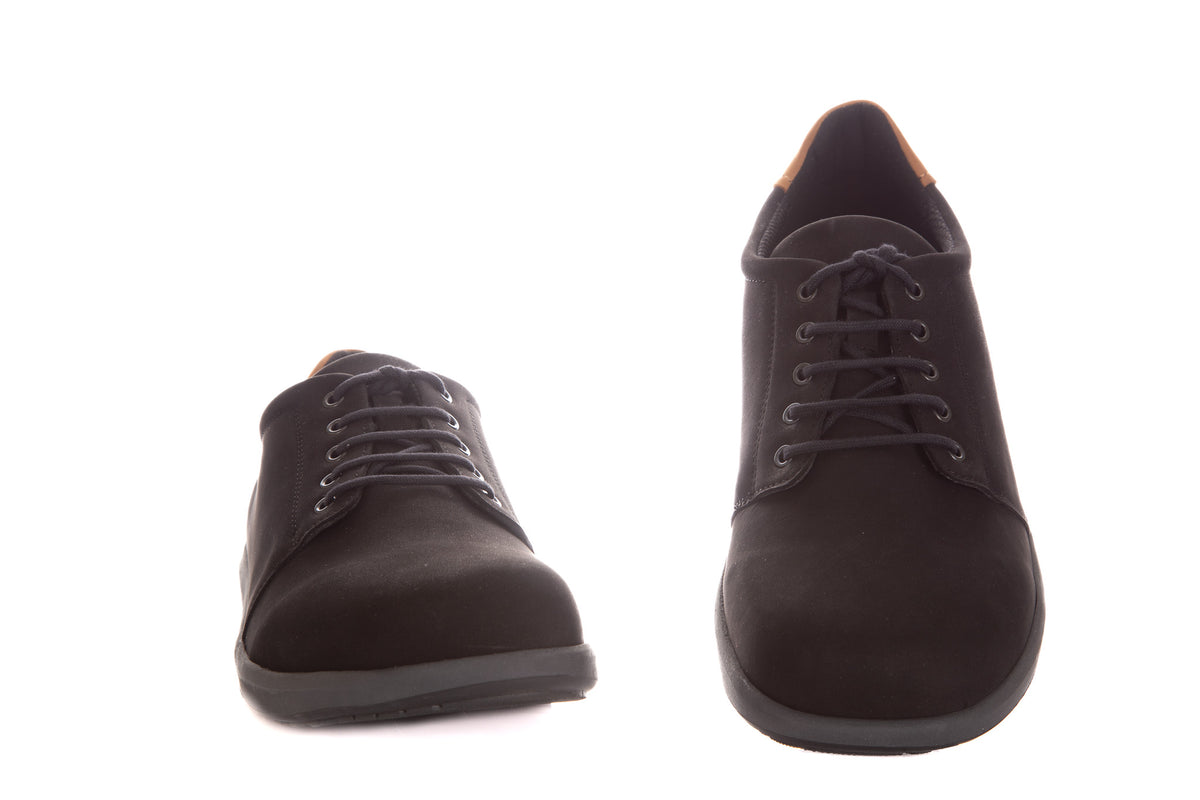 Miesten leveäkärkinen New Feet kävelykenkä